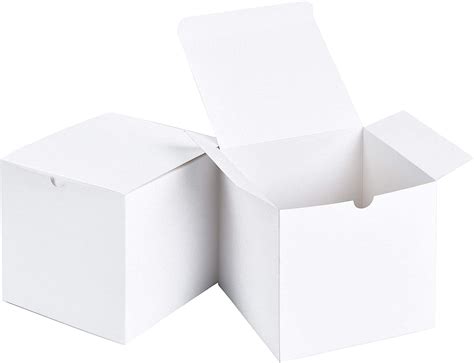 white boxes with lids 6x6x6